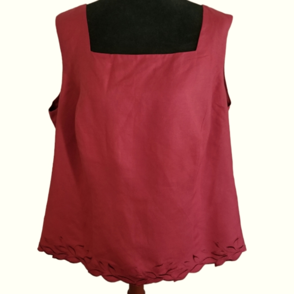 Linen blend coral/melon color shell tank summer top, w/ embroidered detail